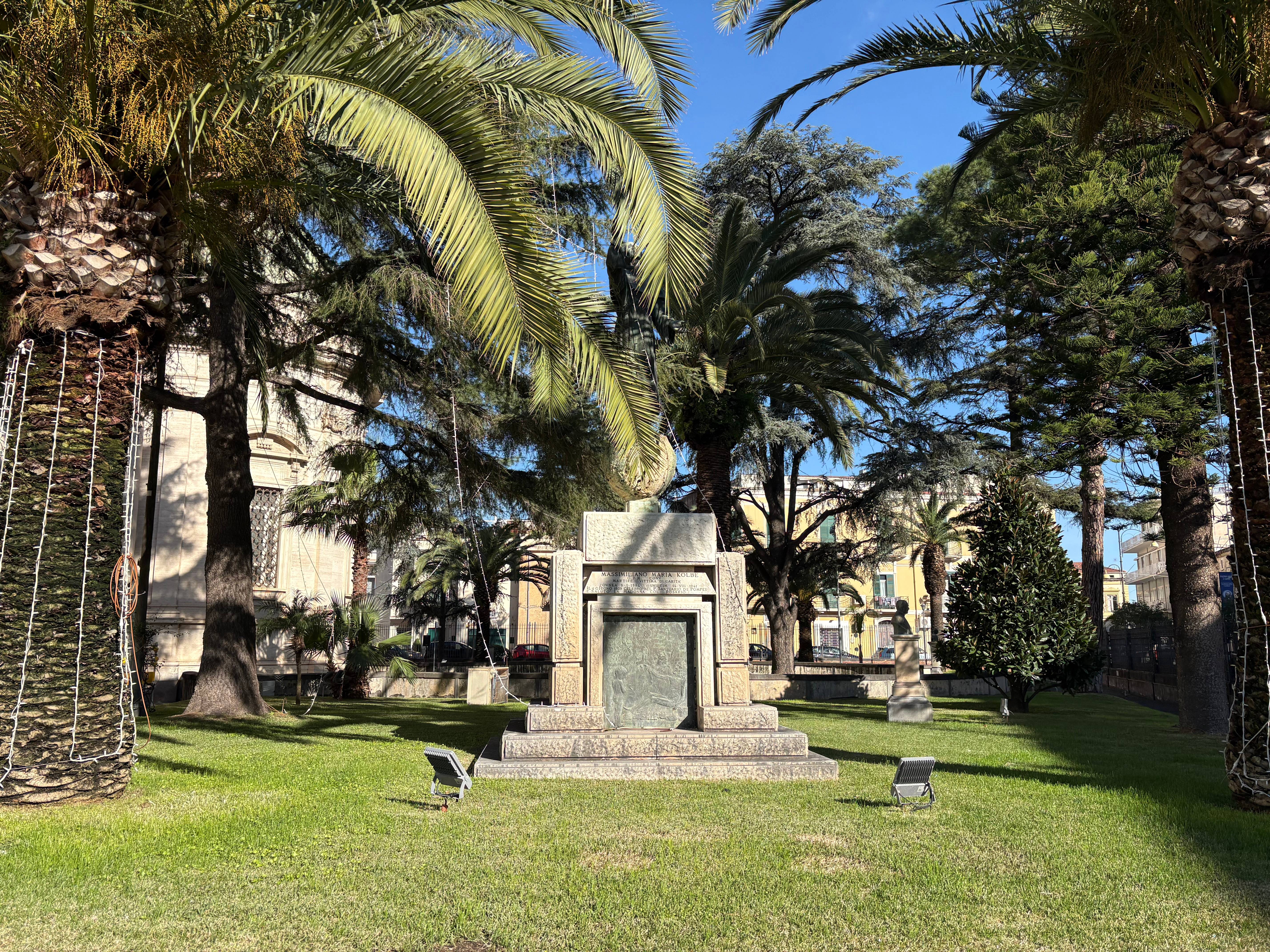 Pontificio Santuario della Beata Vergine del santo Rosario di Pompei - Media 21