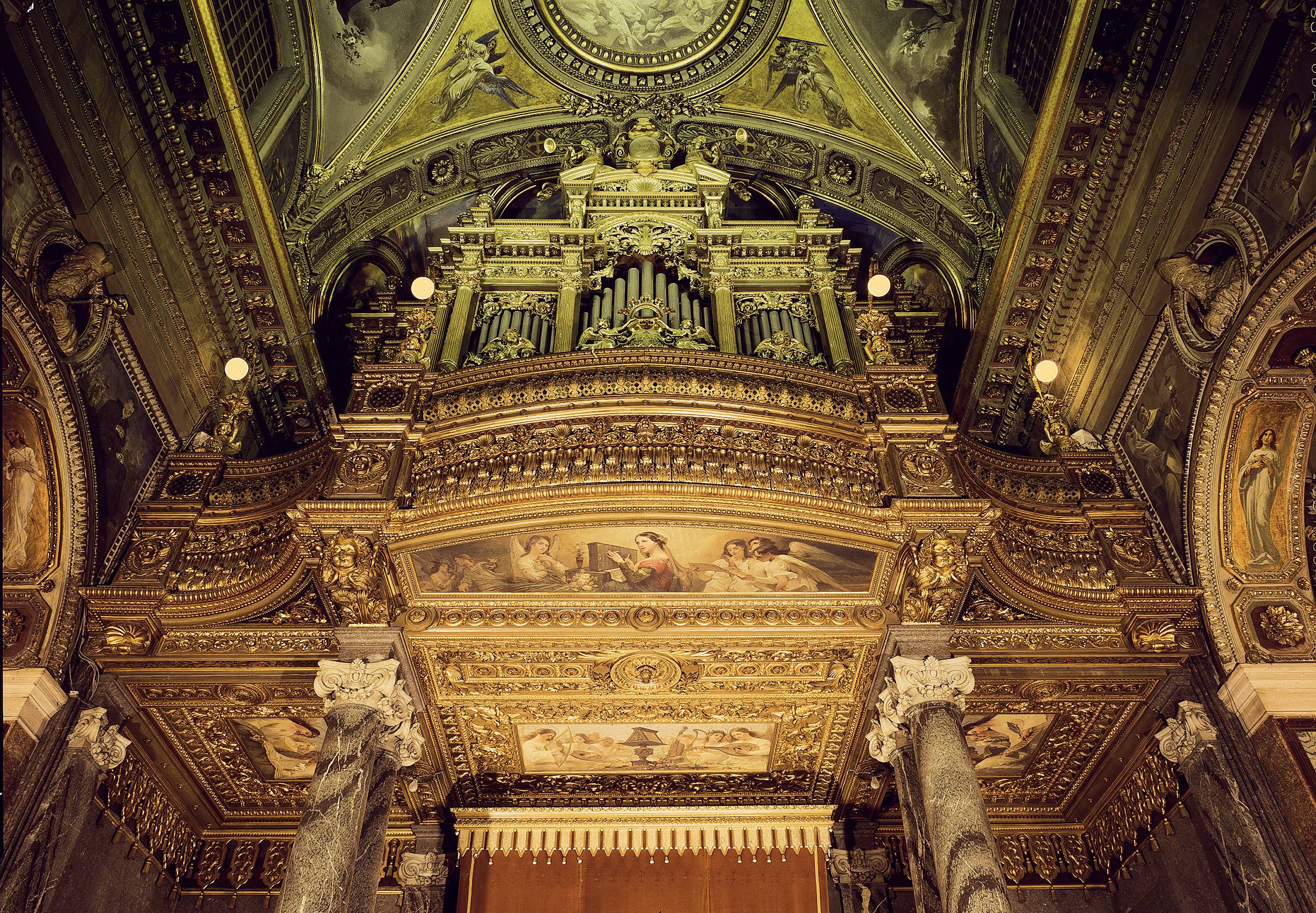 Pontificio Santuario della Beata Vergine del santo Rosario di Pompei - Media 12