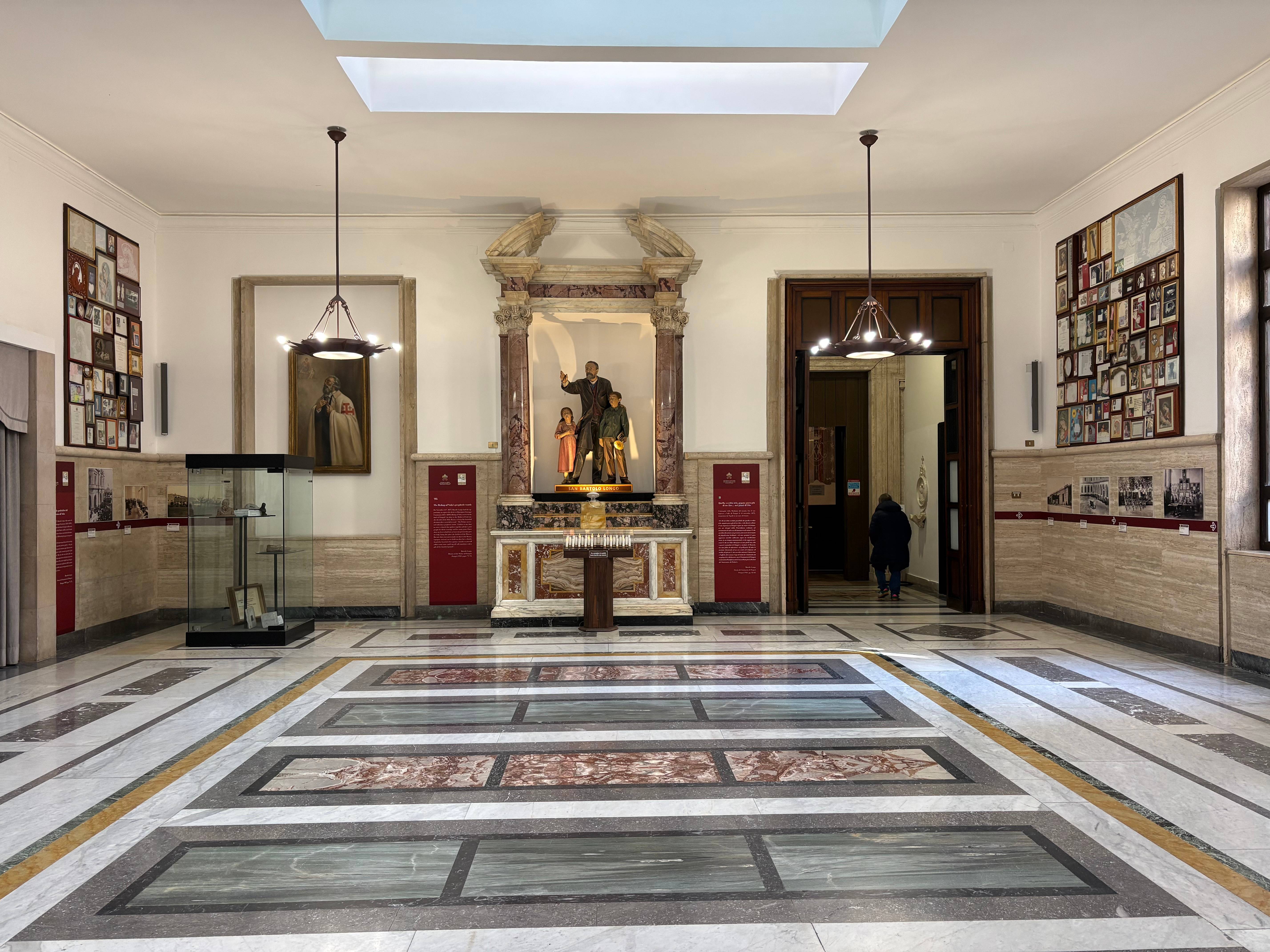 Pontificio Santuario della Beata Vergine del santo Rosario di Pompei - Media 8