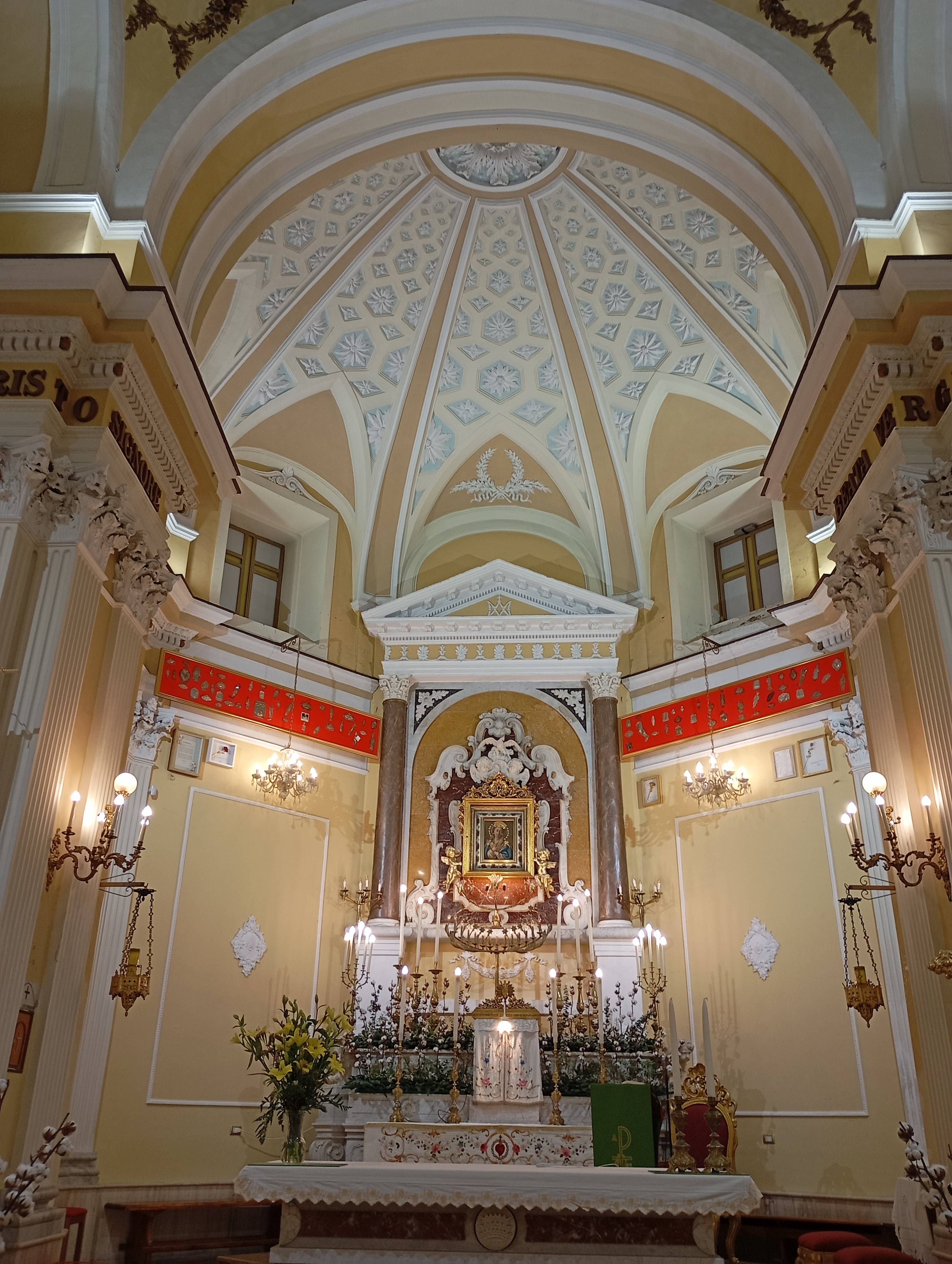 Santuario Maria Santissima delle Tre Corone - Media 5